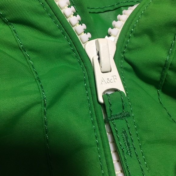 Abercrombie Green Windbreaker Rain Jacket Y2K Men medium Hooded - Picture 12 of 16